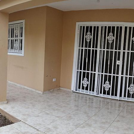 Hostal Palmas De Punta Cana Hotel Eksteriør billede